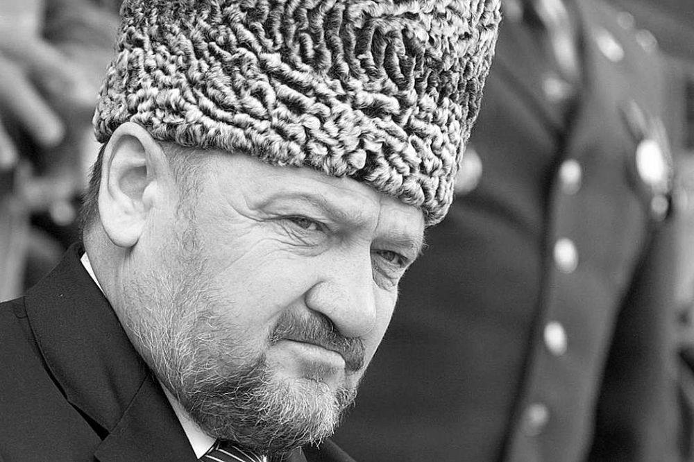 В Чеченской Республике сегодня, 10 мая, мы отмечаем ДЕНЬ СКОРБИ и ПАМЯТИ